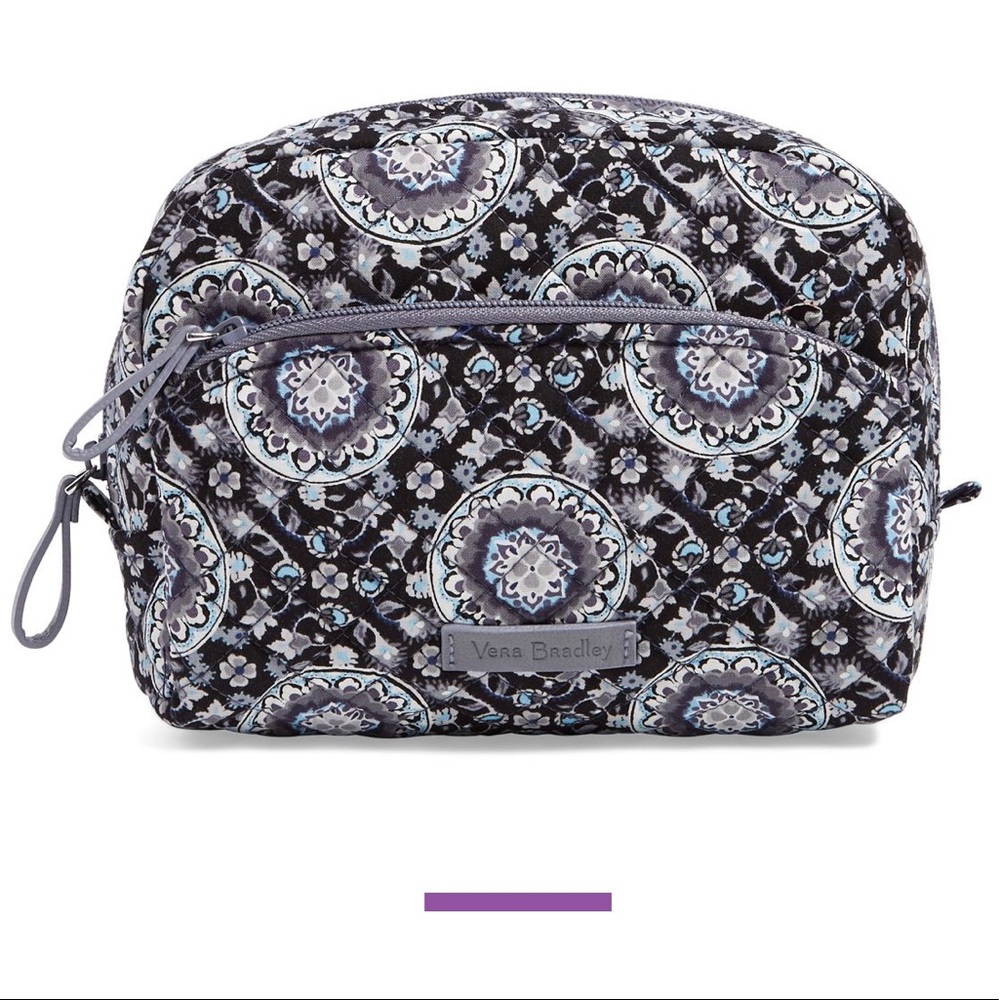Medium cosmetic bag